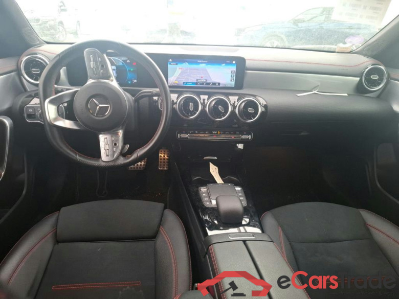MERCEDES-BENZ CLA Shooting Brake / 2019 / 5P / Break CLA 180 AMG Line BA7 #5