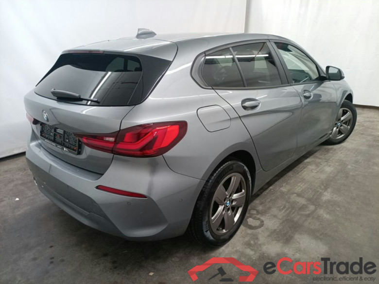 BMW 1 Reeks Hatch 118iA (100 kW) 5d #2