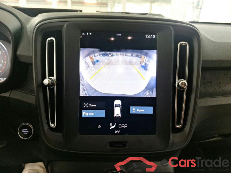 VOLVO XC40 1.5 T2 ESSENTIAL AUTO