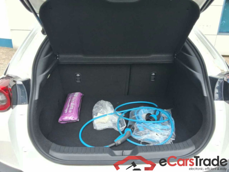 Mazda MX-30 (DR)(05.2020->) DE - SUV5 e-SKYACTIV, Advantage, 2022 - 2025 #5