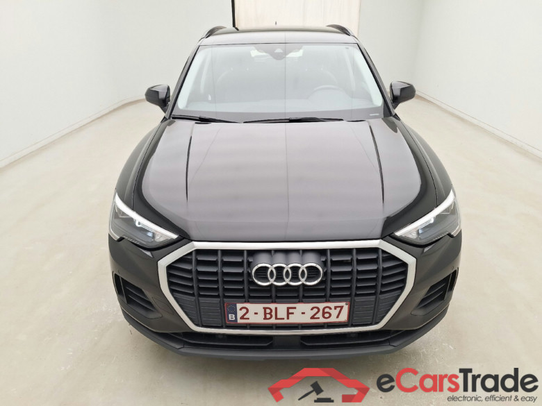 Audi, Q3 '18 PHEV, Q3 45 TFSie PHEV 180kW Str. #1