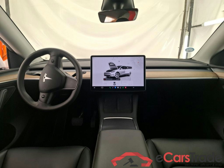 TESLA Model Y / 2020 / 5P / SUV Long Range Dual Motor AWD #6