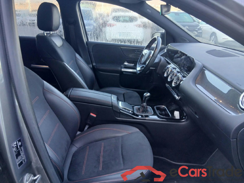 MERCEDES-BENZ Clase B / 2019 / 5P / monovolumen compacto B 200 #6