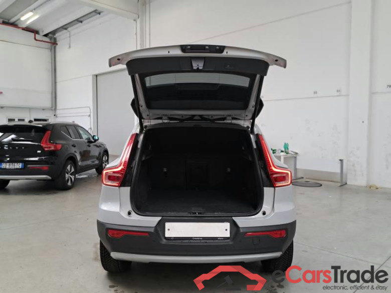 VOLVO XC40 / 2017 / 5P / SUV T3 GEARTRONIC BUSINESS PLUS #5