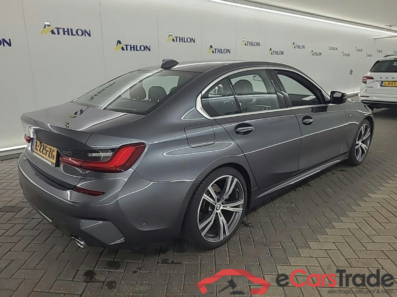 BMW 3 Serie Sedan 318iA 4D 115kW #3