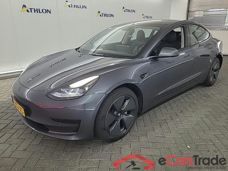 Tesla Model 3 Standard Range Plus RWD 4D 225kW