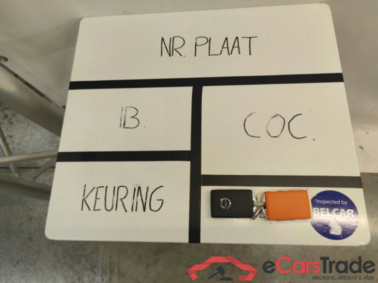 VOLVO XC40 1.5 T4 PHEV 129hp Inscription Expression 5d #4