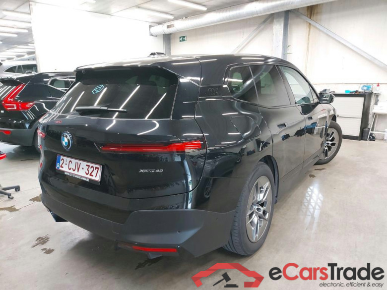 BMW I - BMW IX xDrive40 326PK With Design Atelier Interior & Comfort Access & Shadow Line & Electric Trailer Hook  * ELECTRIC * #2