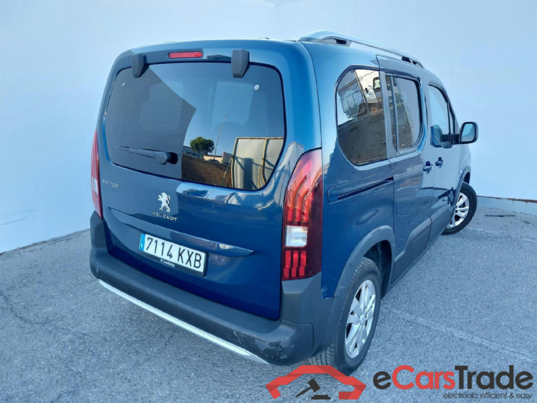 PEUGEOT Rifter / 2018 / 5P / monovolumen compacto Allure Standard BlueHDi 96kW EAT8 #2