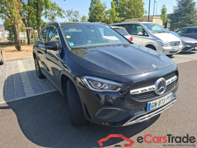 Mercedes GLA 200d Aut. Pano LED Widescreen Navi 1/2 Sport-Leather KeylessGo Camera Klima PDC ... #2