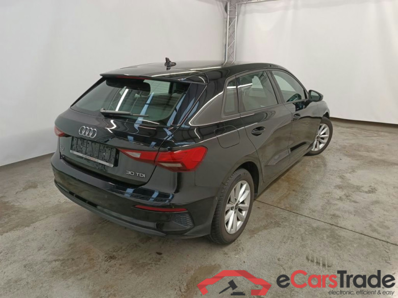Audi A3 Sportback 2.0 30 TDi 85kW S tronic Attraction B.E. 5d #2