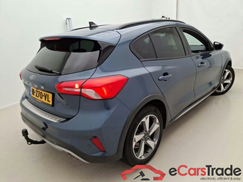 FORD FOCUS 1.5 EcoB. ST L. XBns #2