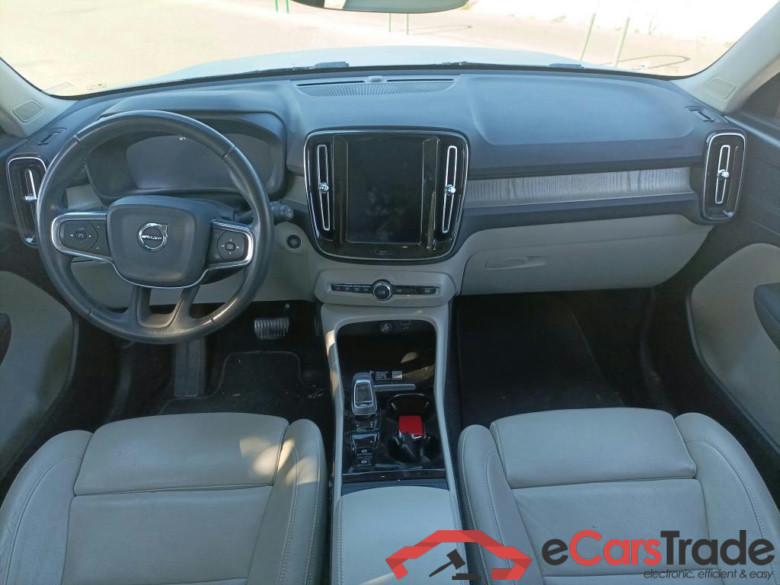 VOLVO XC40 / 2017 / 5P / todoterreno 2.0 D3 Inscription Auto #3
