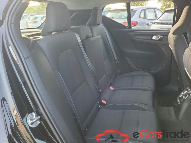 VOLVO XC40 / 2017 / 5P / todoterreno 1.5 T4 Twin Recharge Inscription Ex Auto #6