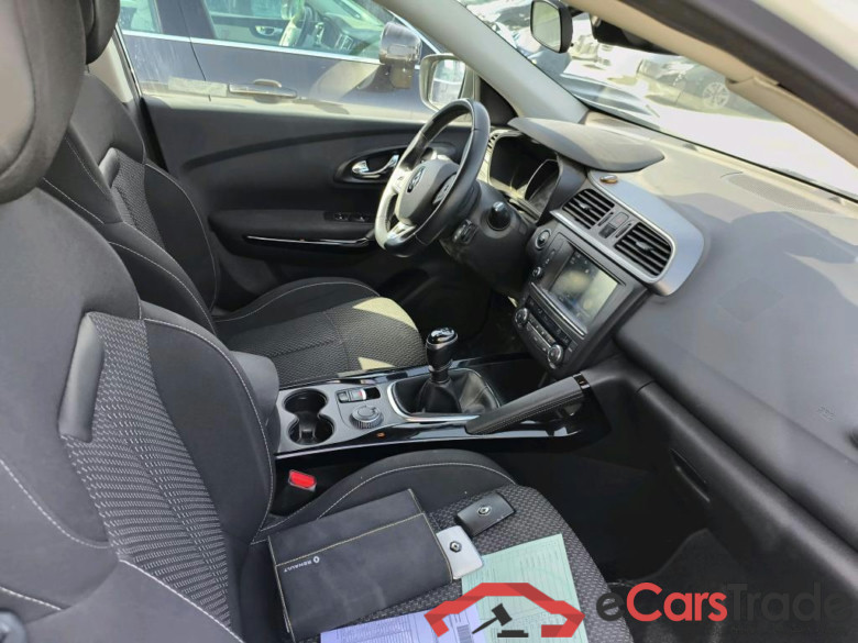 RENAULT KADJAR 5p 1G berlina con portón Tech Road Energy dCi 96kW (130CV) 4x4 #6