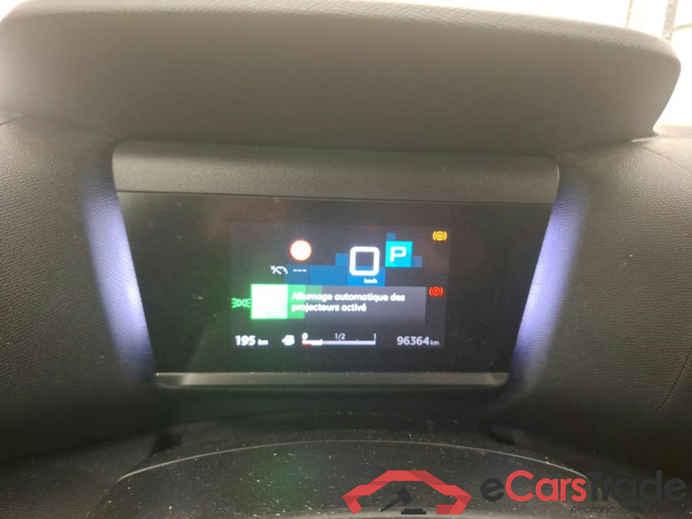 CITROEN C4 X / 2022 / 4P / Berline PureTech 130 S&S EAT8 Feel Pack #6
