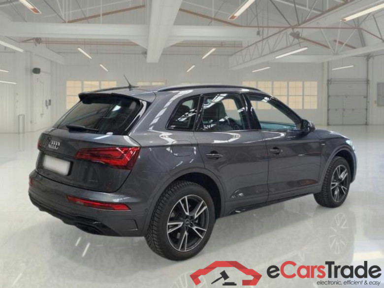 AUDI Q5 / 2020 / 5P / SUV 40 TDI S LINE QUATTRO S TRONIC #2