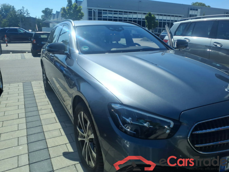Mercedes-Benz E 300de  #1