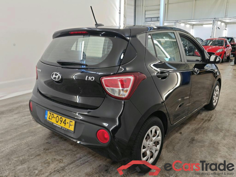 Hyundai i10 1.0i Blue Comfort 5d #2