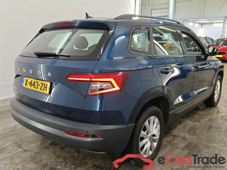 Skoda Karoq 1.0 TSI Greentech Business Edition 5d #2