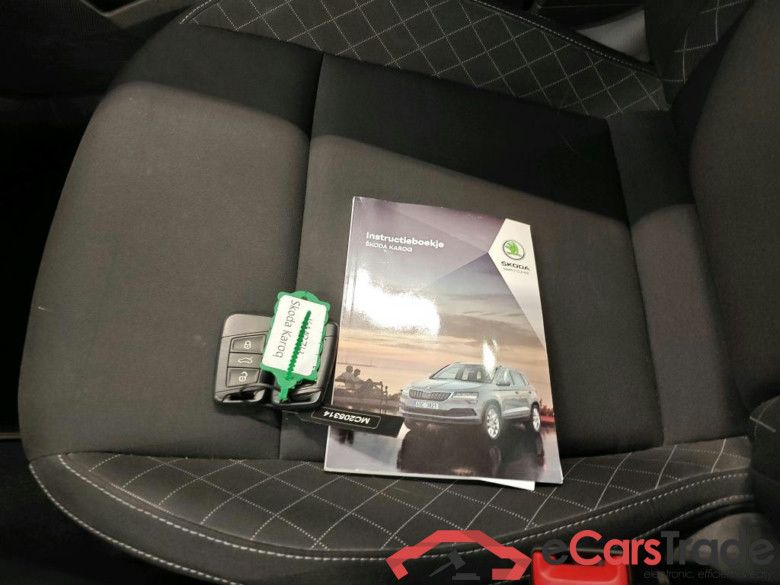 Skoda Karoq 1.0 TSI Greentech Business Edition 5d #4