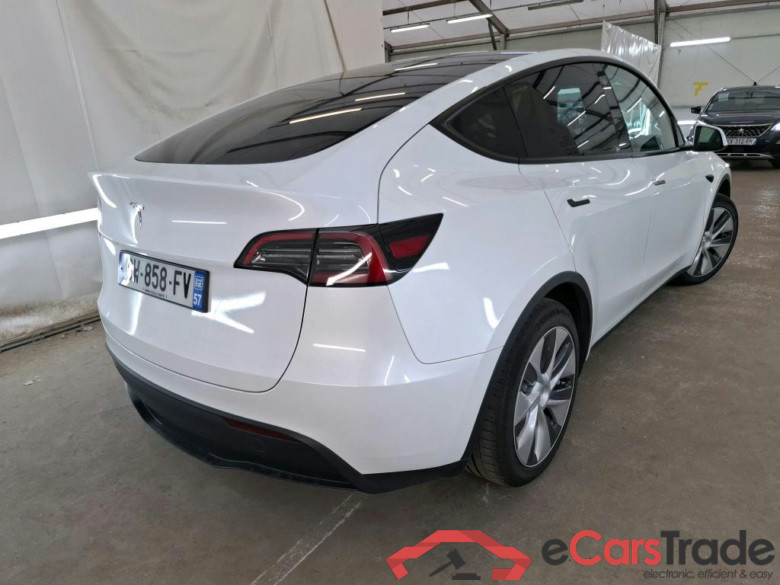 TESLA Model Y / 2021 / 5P / SUV RWD #4