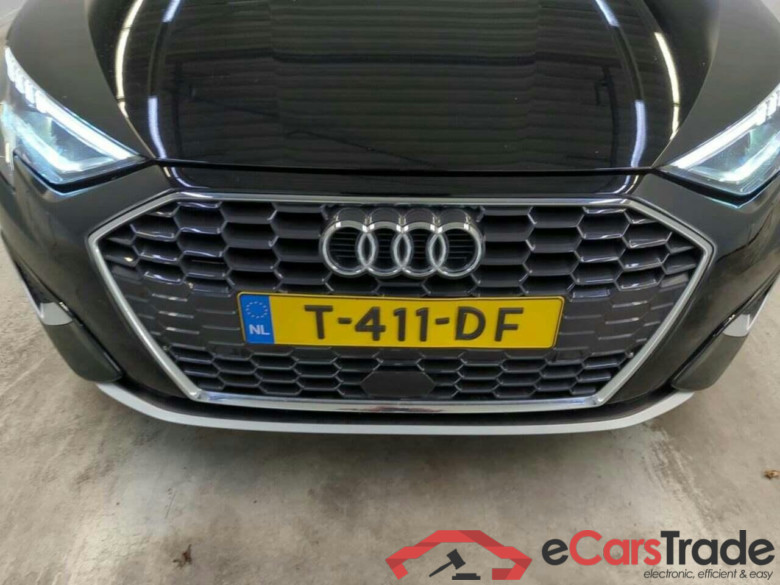 AUDI A3 Limousine 30 TFSI Adv edition #4