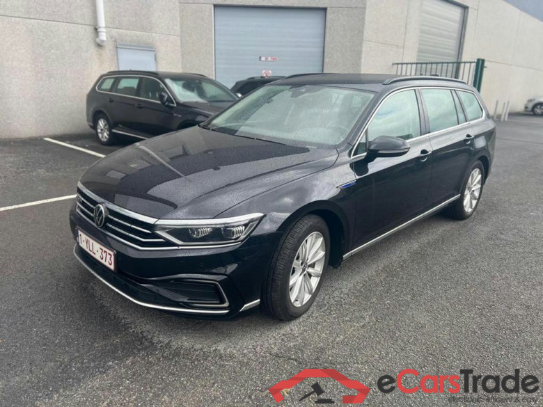 VOLKSWAGEN Passat Variant GTE Passat GTE 1.4 eHybrid PHEV Business DSG (160 kW) #1