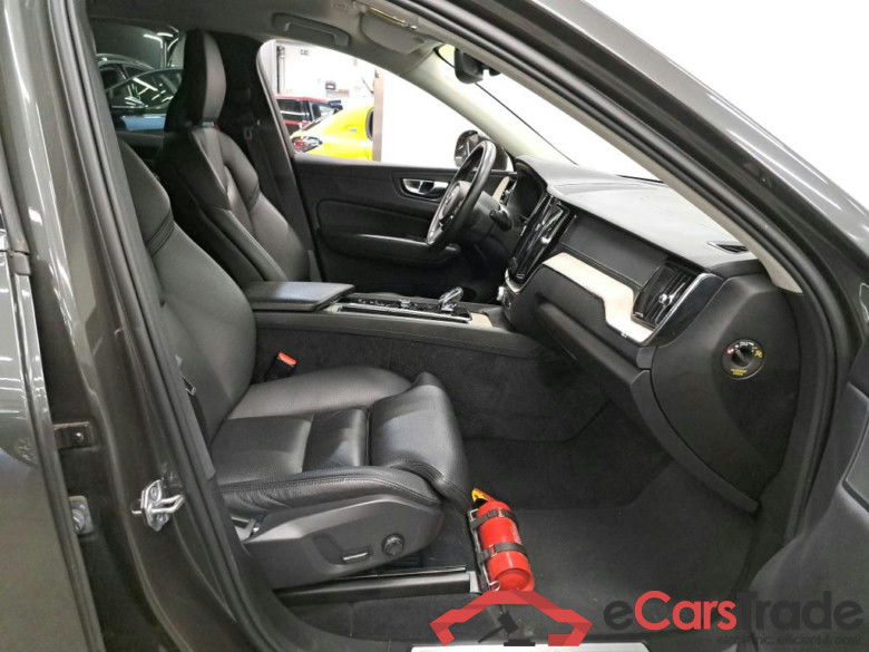 VOLVO - VOL XC60 B4 P 197PK Inscription With Moritz Leather & Pack Business II & Driver Assistance &  Semi Auto Foldable Trailer Hook  * PETROL * #3