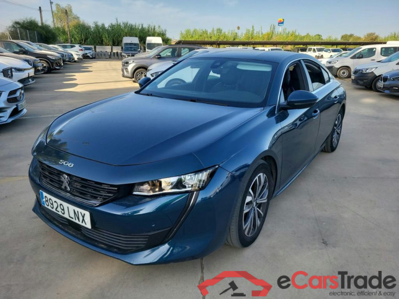 PEUGEOT 508 Hybrid / 2018 / 5P / berlina con portón 5P Allure HYBRID 225 e-EAT8 #1