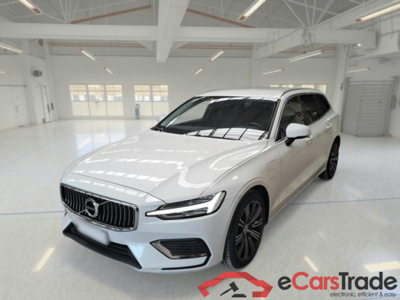 VOLVO V60 / 2019 / 5P / STATION WAGON T6 PLUG-IN AWD AUTOM.RECH.INSCRIPTION