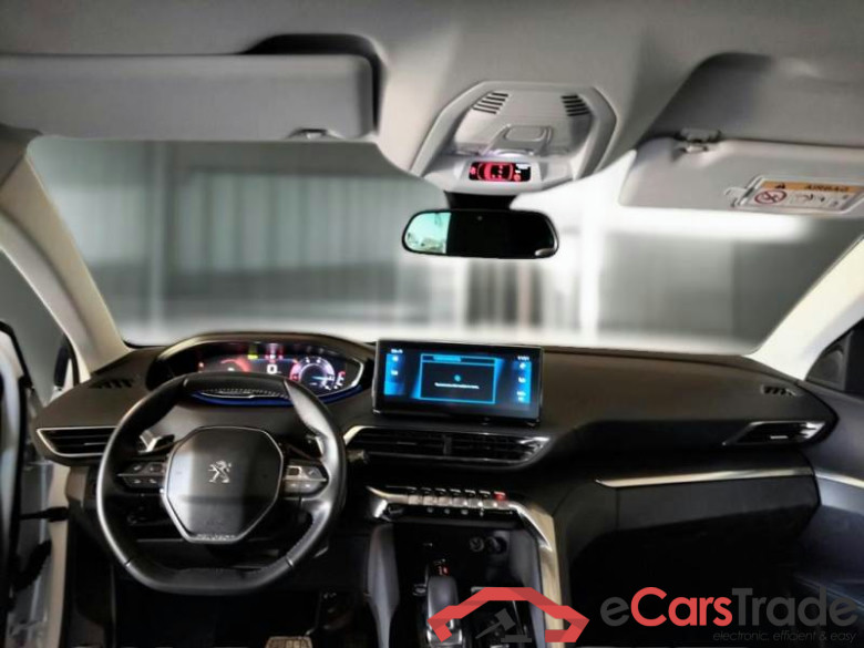 PEUGEOT 3008 / 2020 / 5P / SUV BLUEHDI 130 EAT8 SeS ALLURE #3