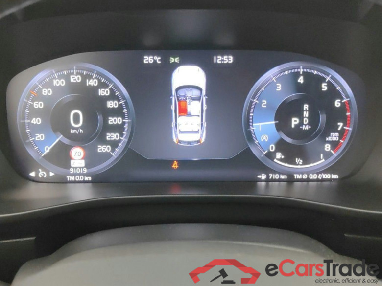 Volvo XC40 T3 Geartronic Momentum Pro 5d #6