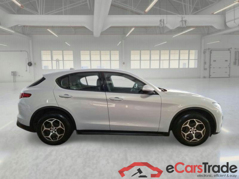 ALFA ROMEO STELVIO / 2017 / 5P / SUV 2.2 TD 190 CV SUPER BUSINESS AT8 Q4 #6