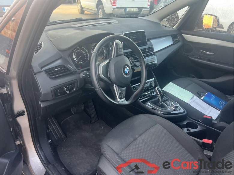 BMW Serie 2 Gran Tourer/2018/5P/monovolumen compacto 216d   7 plazas #3