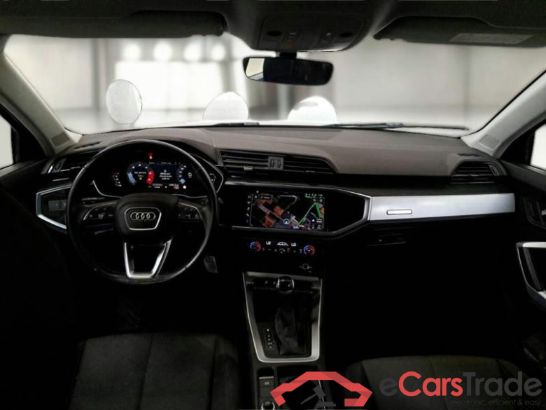 AUDI Q3 / 2018 / 5P / SUV 35 TDI S tronic Business #3