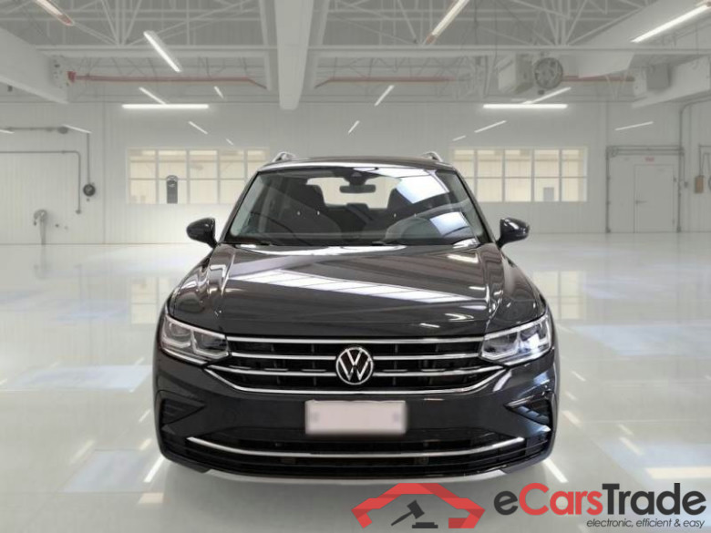 VOLKSWAGEN TIGUAN / 2020 / 5P / SUV 2.0 TDI SCR 110KW ELEGANCE DSG #6