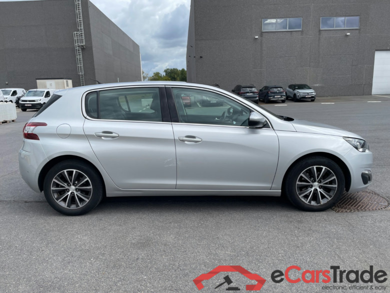 Peugeot 308 1.2 PureTech Allure Pano LED Navi Leather Klima PDC ... #5