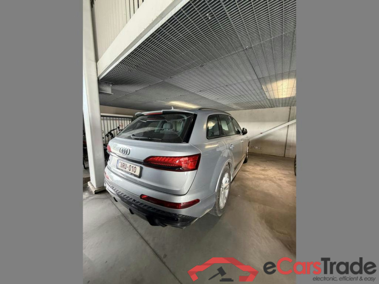 AUDI Q7 e-hybrid (PHEV) Q7 e-hybrid 60 TFSI e Quattro S line Tiptronic (360 kW)