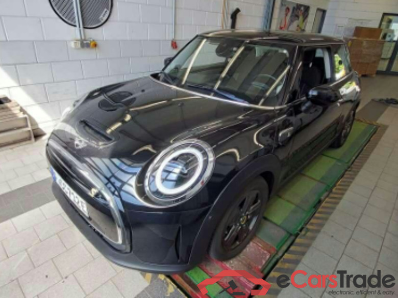 MINI MINI Cooper SE Essential Trim 3d 135kW #1
