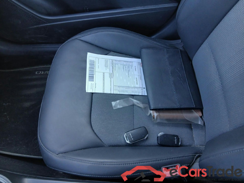 KIA Niro / 2022 / 5P / crossover 1.6 GDi HEV 104kW (141CV) Drive #5
