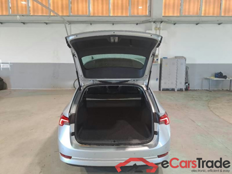 SKODA OCTAVIA WAGON / 2020 / 5P / STATION WAGON 1.5 TSI G-TEC STYLE DSG #5