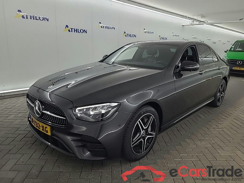 MERCEDES-BENZ E-Klasse Limousine E 300 e AMG Line 4D 235kW