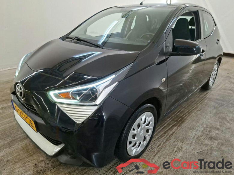 Toyota AYGO 1.0 VVT-i x-play 5d #1