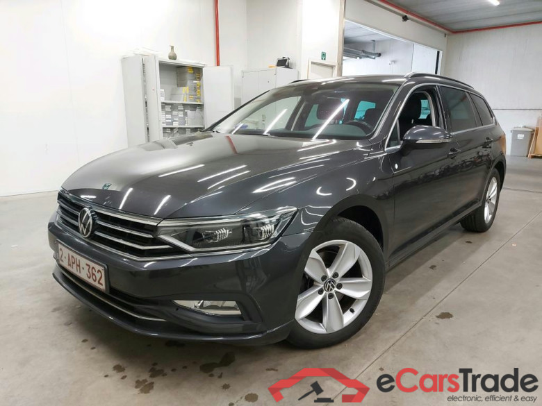 VOLKSWAGEN - VW  PASSAT VARIANT TDI SCR 150PK DSG7 Style Business