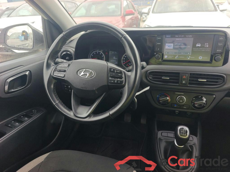 HYUNDAI i10 / 2020 / 5P / berlina con portón 1.0 Klass #3