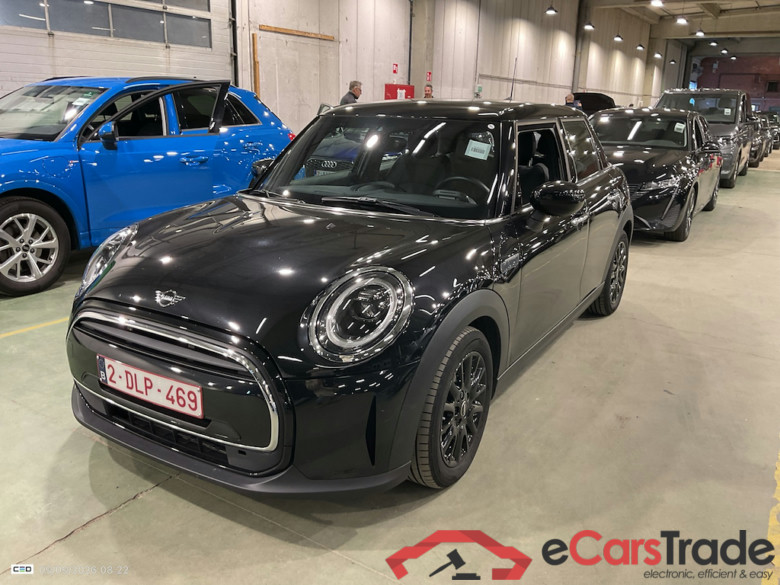MINI MINI 5 DOOR 1.5 COOPER AUTO #1