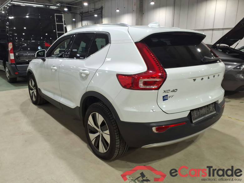 VOLVO XC40 1.5 T4 PHEV INSCRIPTION EXPR. DCT #2