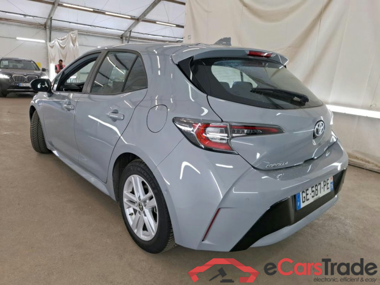 TOYOTA Corolla / 2018 / 5P / Berline Hybride 122h Dynamic Business Stage Acad #2