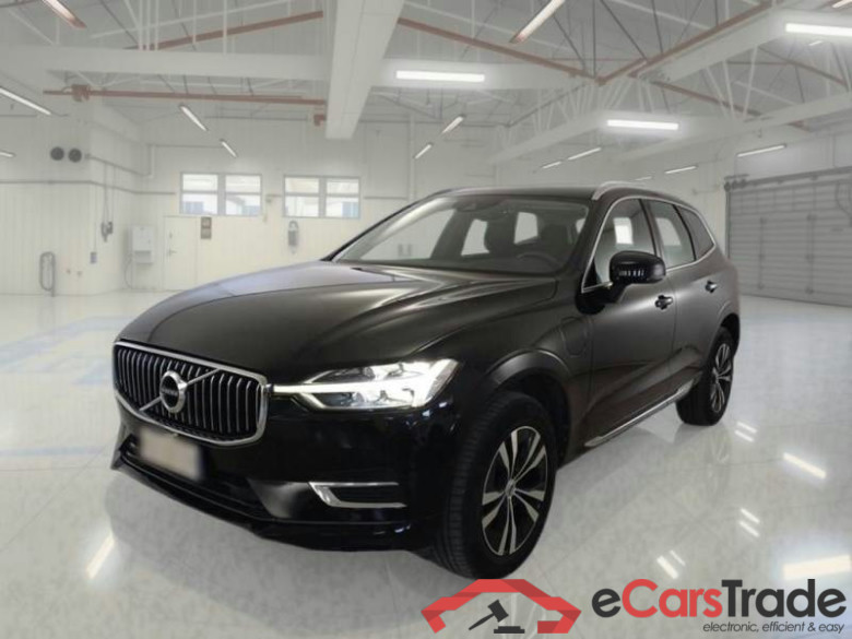 VOLVO XC60 / 2017 / 5P / SUV T6 Plug-in AWD auto Recharge Ins. Exp